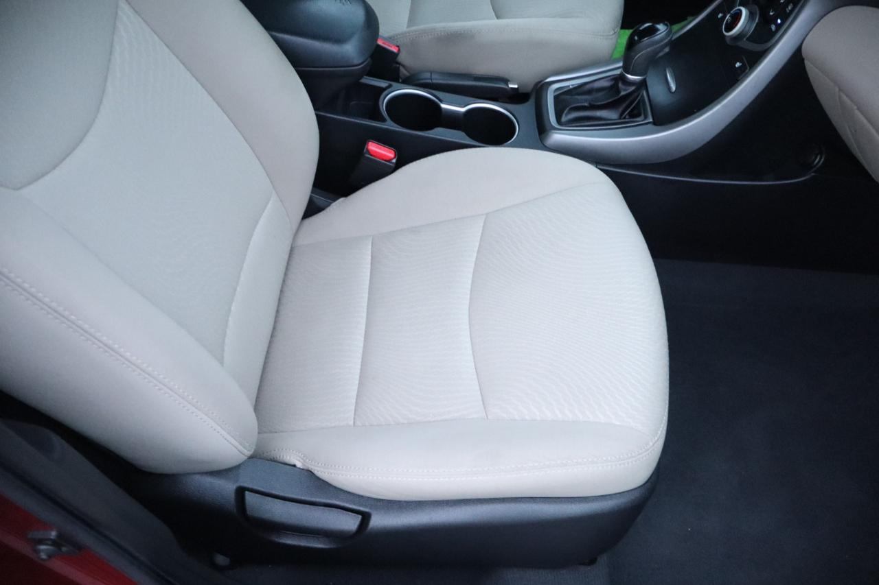 Hyundai Elantra 4dr Sdn Auto SE (Alabama Plant) 2014