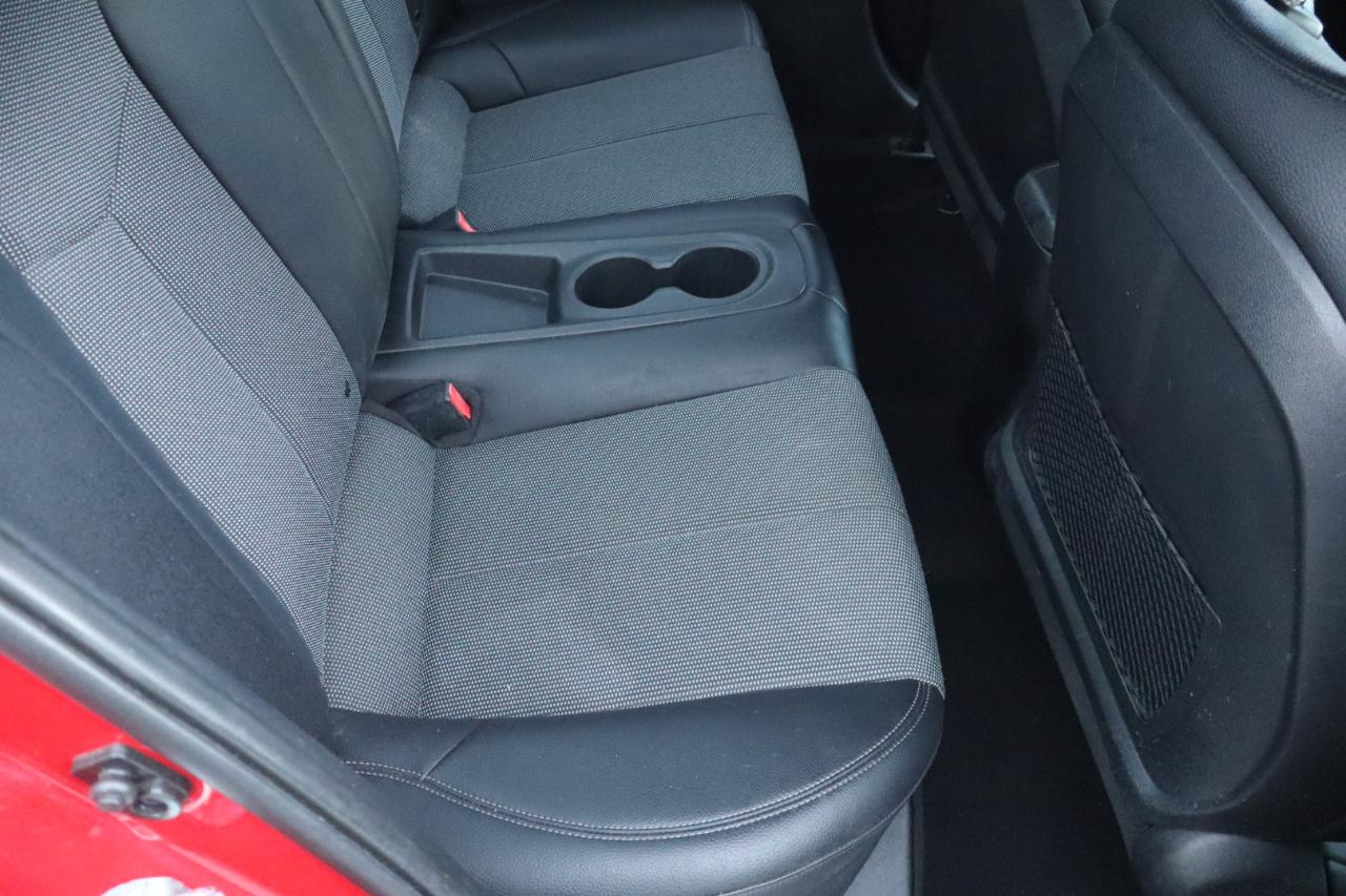 Hyundai Veloster 3dr Cpe Auto 2016
