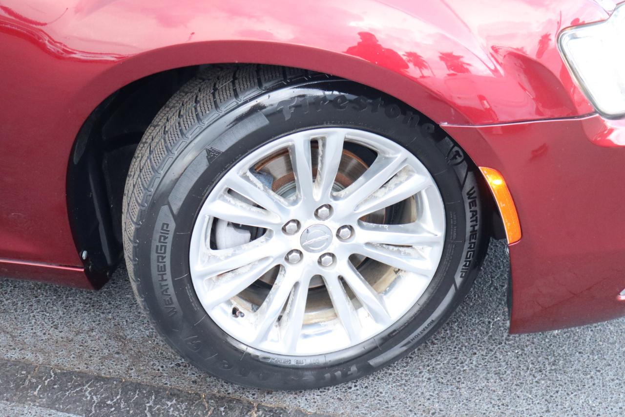 Chrysler 300 4dr Sdn 300C SRT8 2016