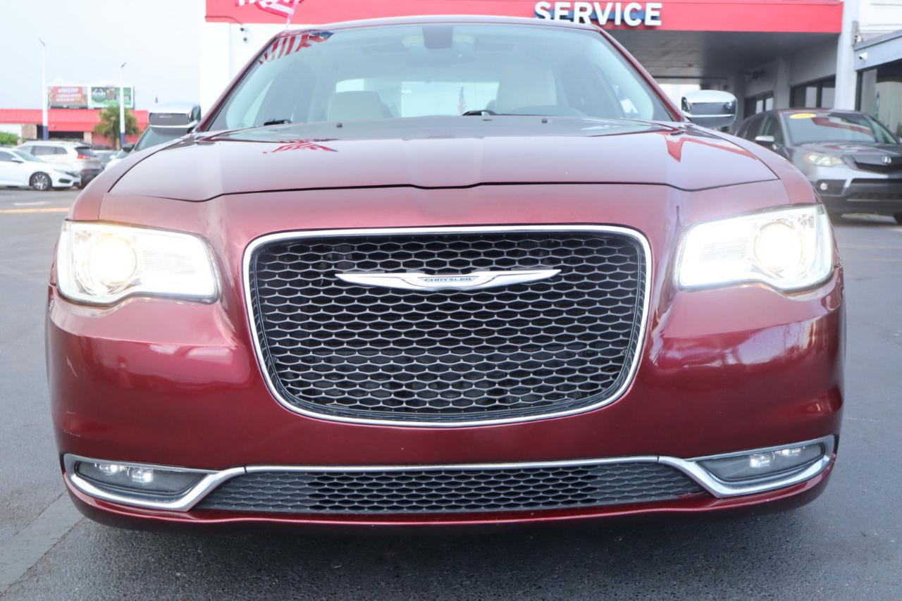 Chrysler 300 4dr Sdn 300C SRT8 2016