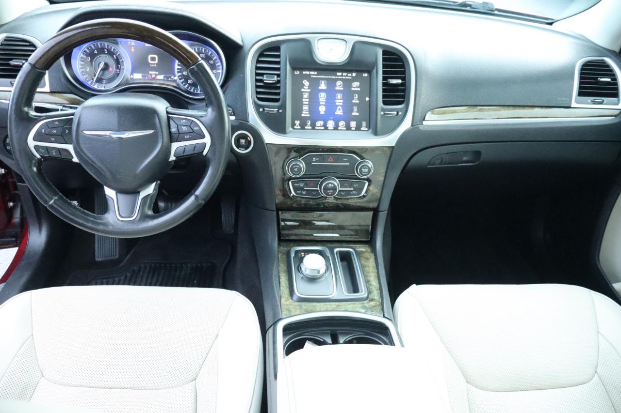 Chrysler 300 4dr Sdn 300C SRT8 2016