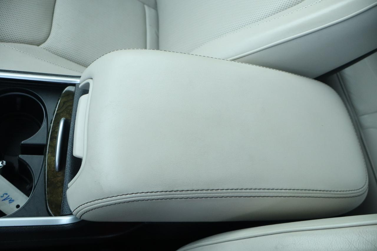 Chrysler 300 4dr Sdn 300C SRT8 2016