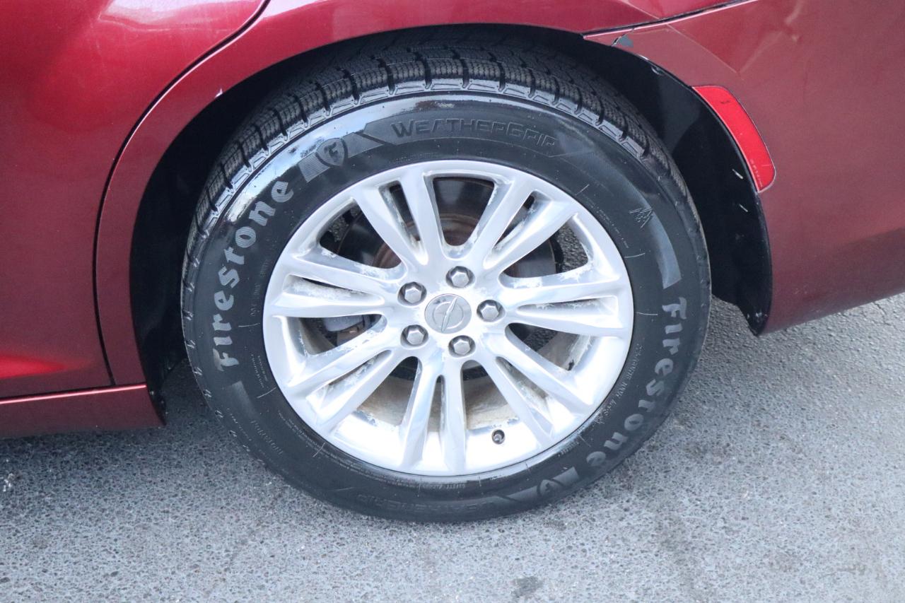 Chrysler 300 4dr Sdn 300C SRT8 2016