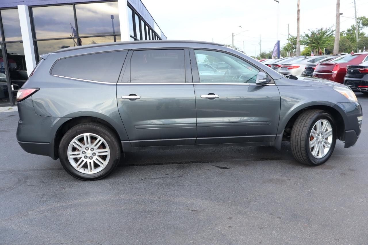 Chevrolet Traverse FWD 4dr LT w/1LT 2013