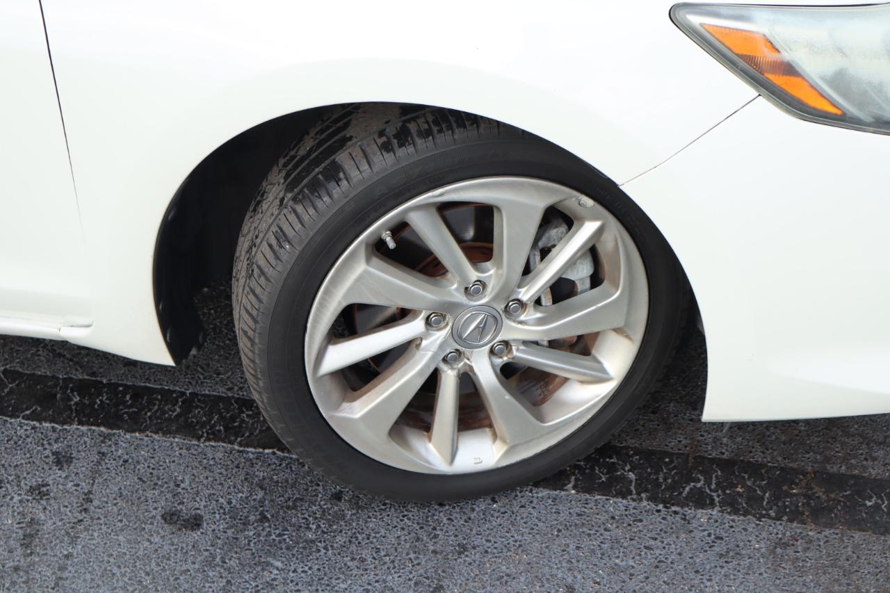 Acura ILX 4dr Sdn w/Technology Plus Pkg 2016
