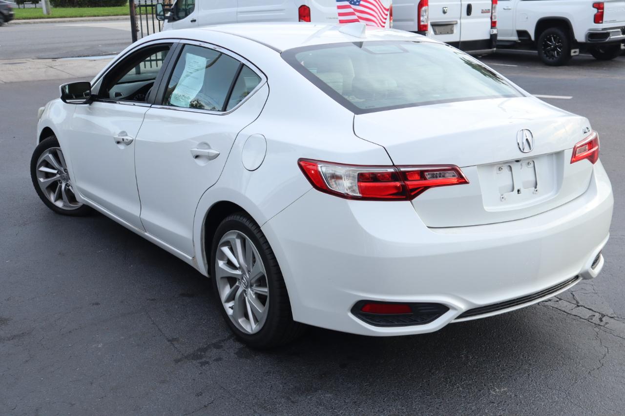 Acura ILX 4dr Sdn w/Technology Plus Pkg 2016