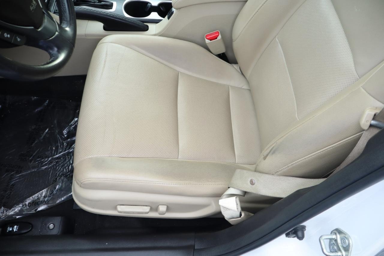 Acura ILX 4dr Sdn w/Technology Plus Pkg 2016
