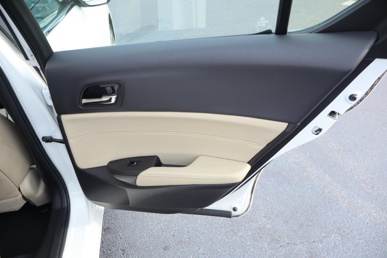 Acura ILX 4dr Sdn w/Technology Plus Pkg 2016