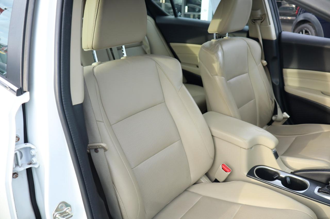 Acura ILX 4dr Sdn w/Technology Plus Pkg 2016