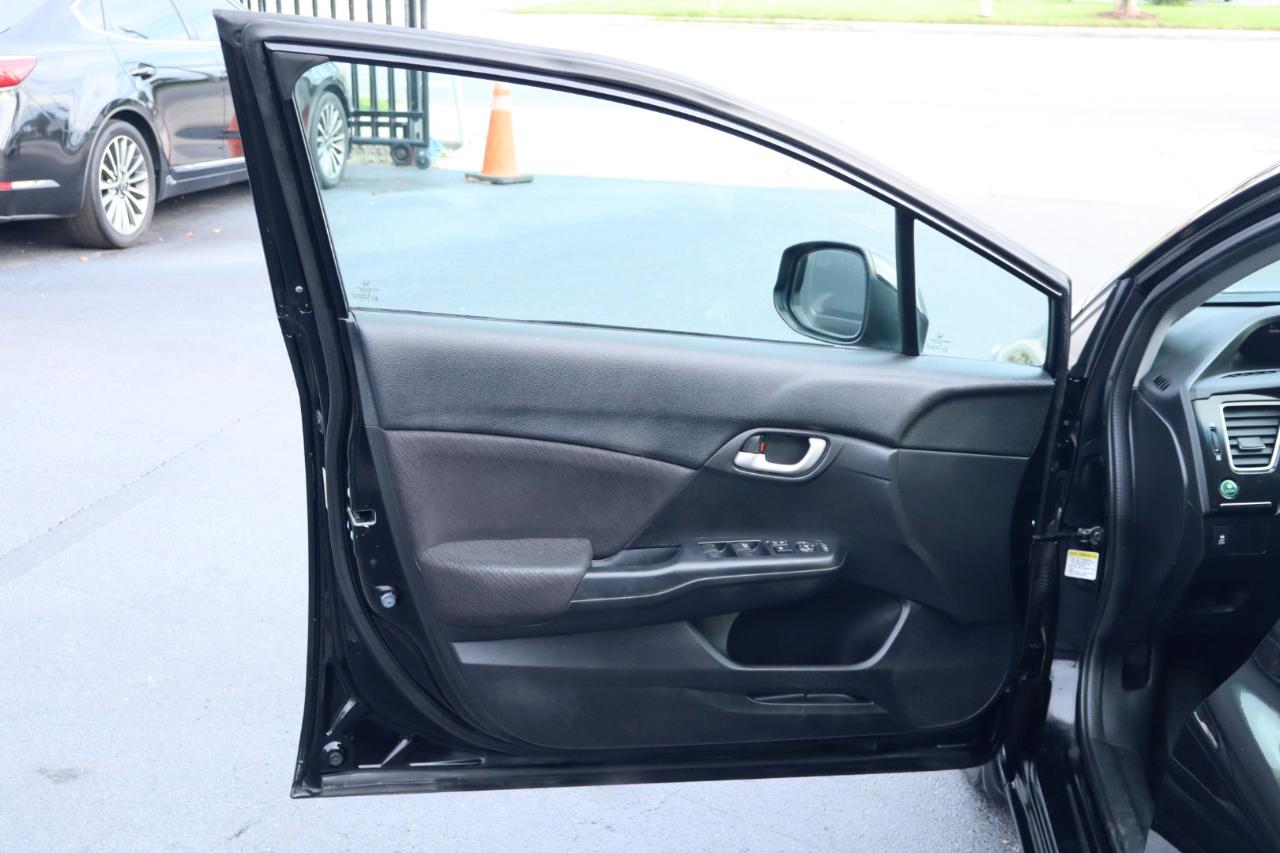 Honda Civic Sdn 4dr Auto LX 2013