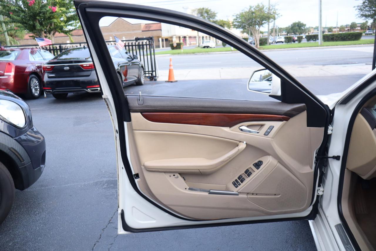 Cadillac CTS Sedan 4dr Sdn 3.0L Luxury RWD 2010