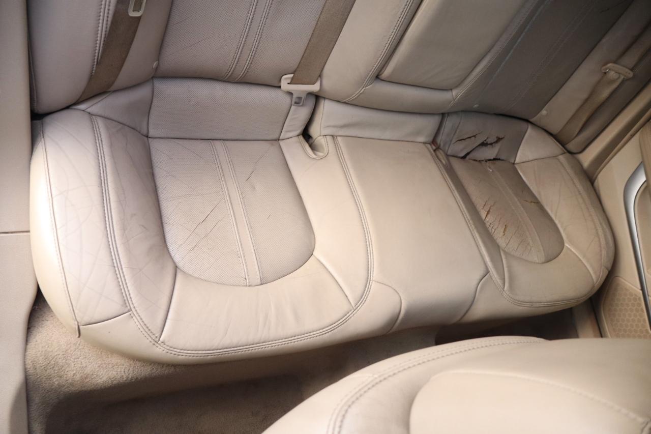 Cadillac CTS Sedan 4dr Sdn 3.0L Luxury RWD 2010