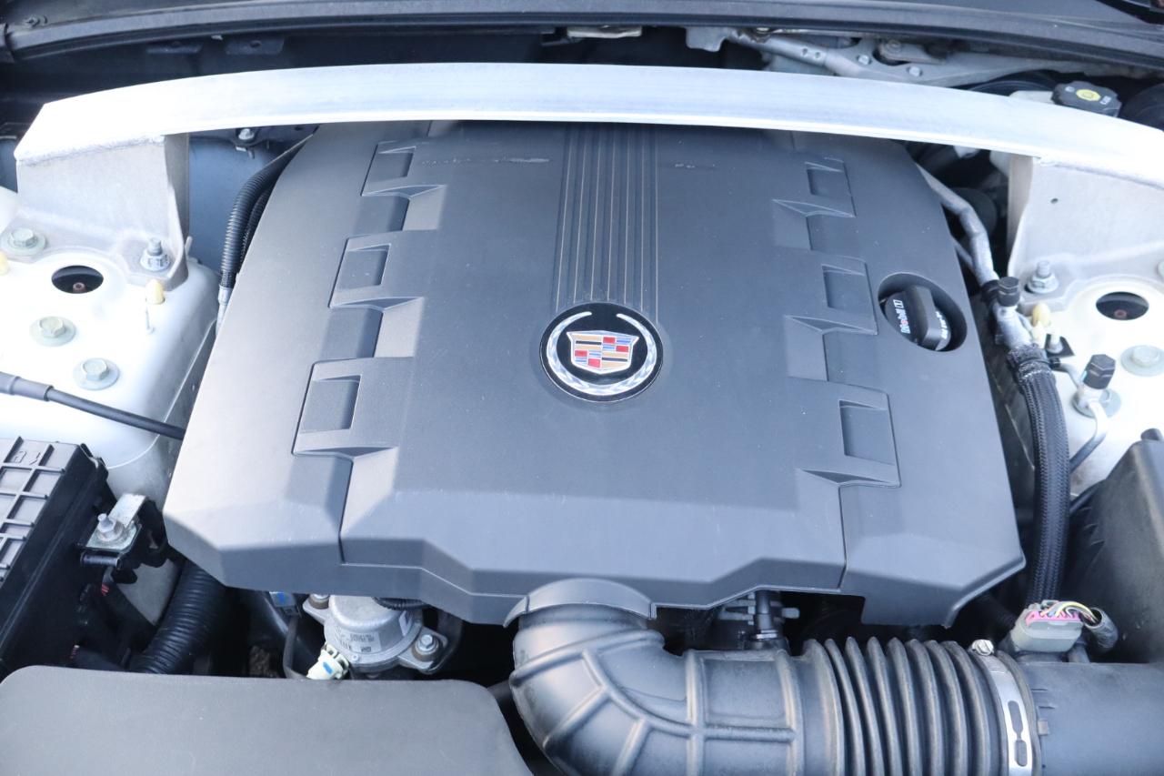 Cadillac CTS Sedan 4dr Sdn 3.0L Luxury RWD 2010
