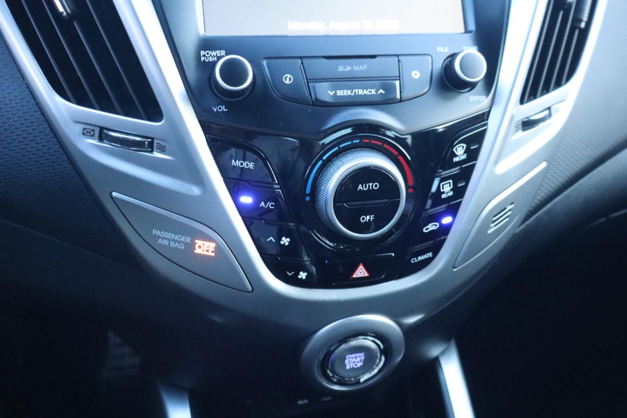 Hyundai Veloster 3dr Cpe Auto 2016