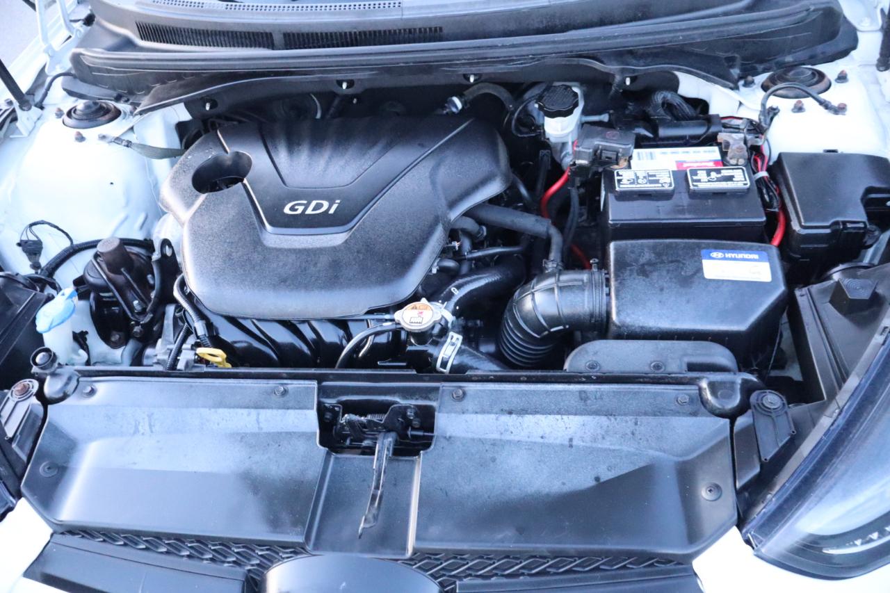 Hyundai Veloster 3dr Cpe Auto 2016
