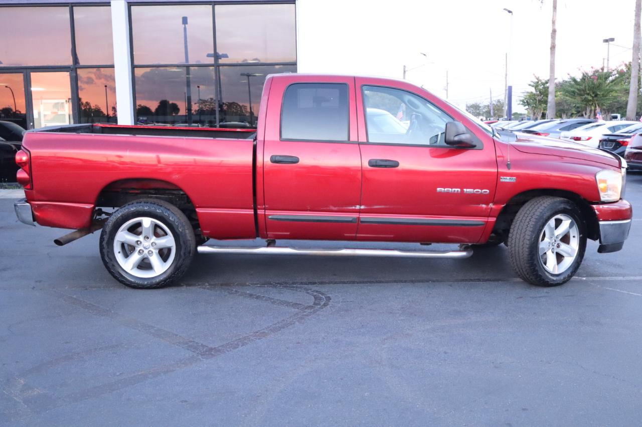 Dodge Ram 1500 2WD Quad Cab 140.5" SLT 2007