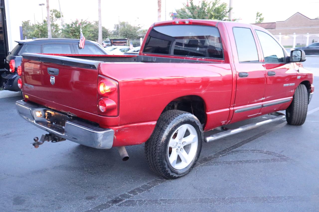 Dodge Ram 1500 2WD Quad Cab 140.5" SLT 2007