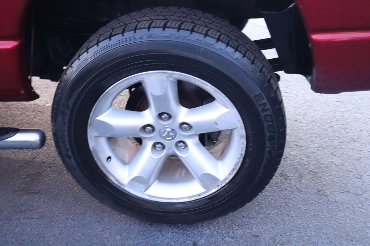 Dodge Ram 1500 2WD Quad Cab 140.5" SLT 2007