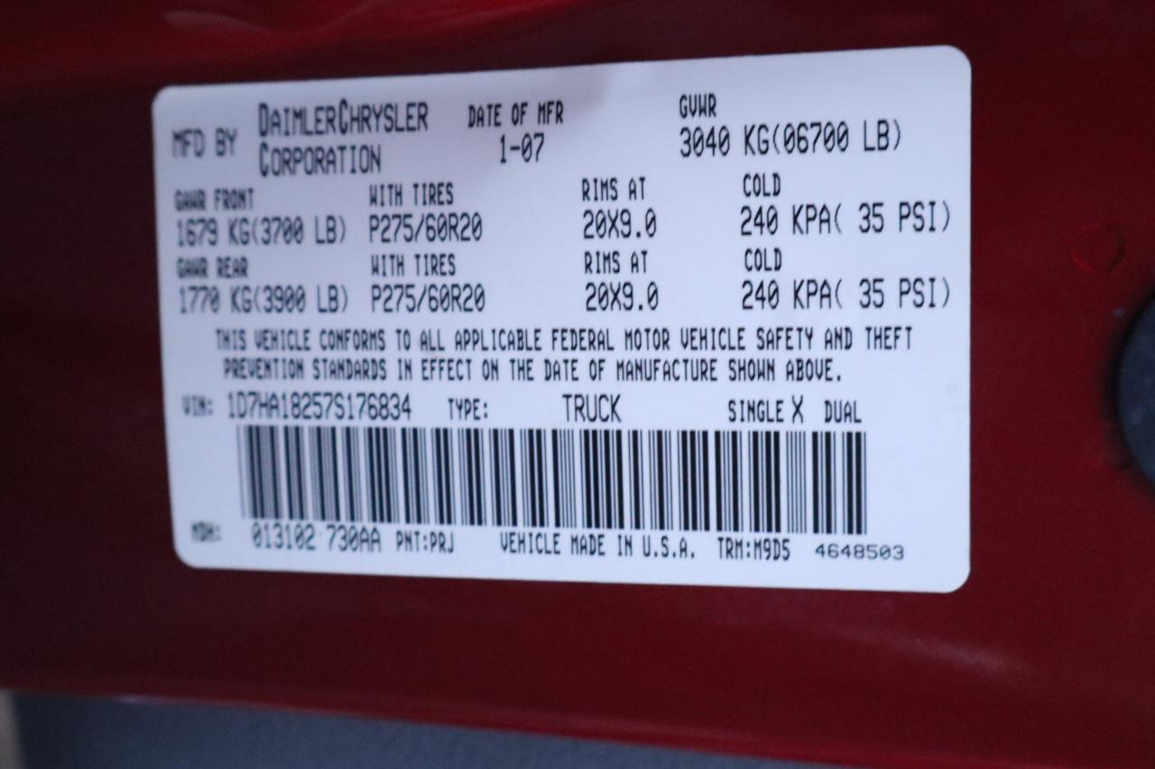 Dodge Ram 1500 2WD Quad Cab 140.5" SLT 2007