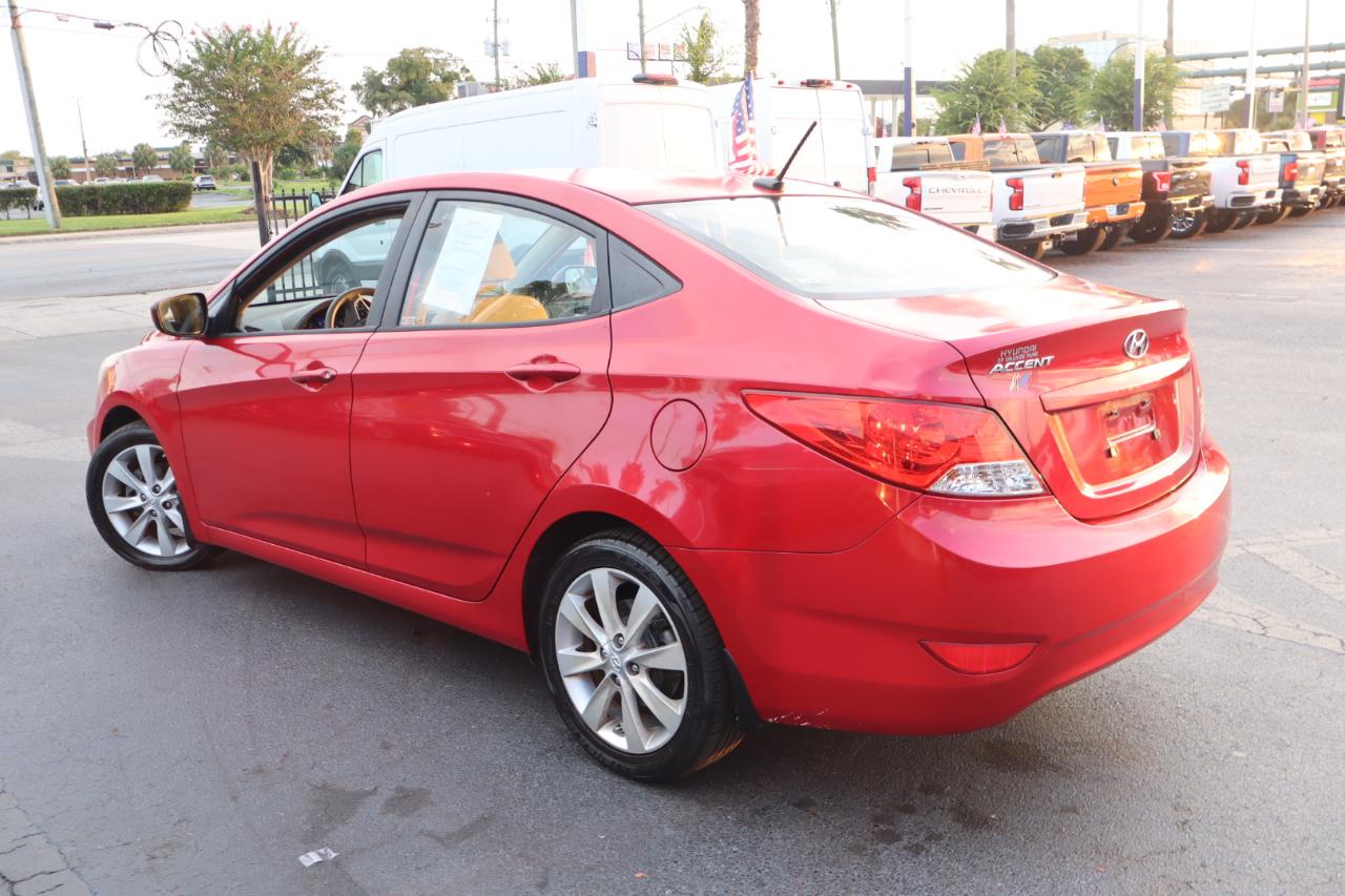 Hyundai Accent 4dr Sdn Auto GLS 2013
