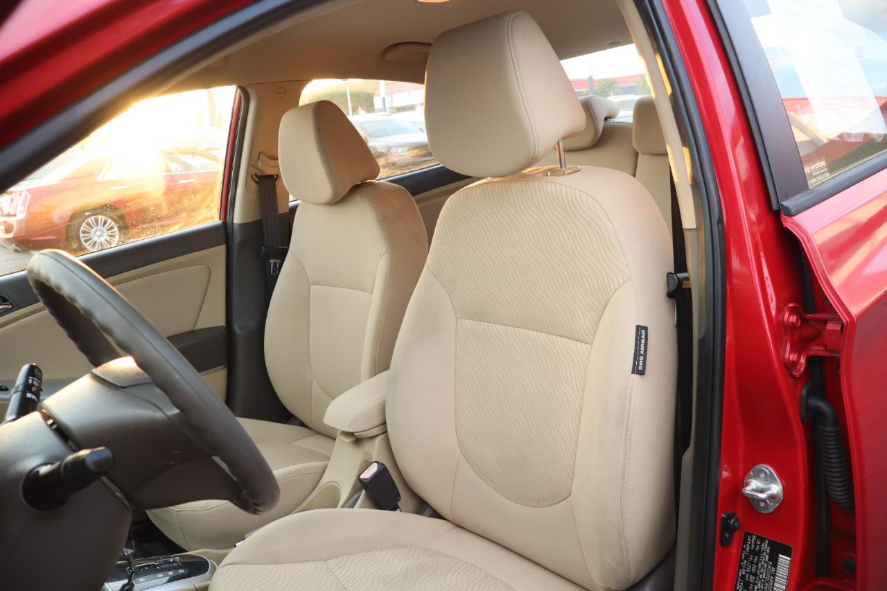 Hyundai Accent 4dr Sdn Auto GLS 2013