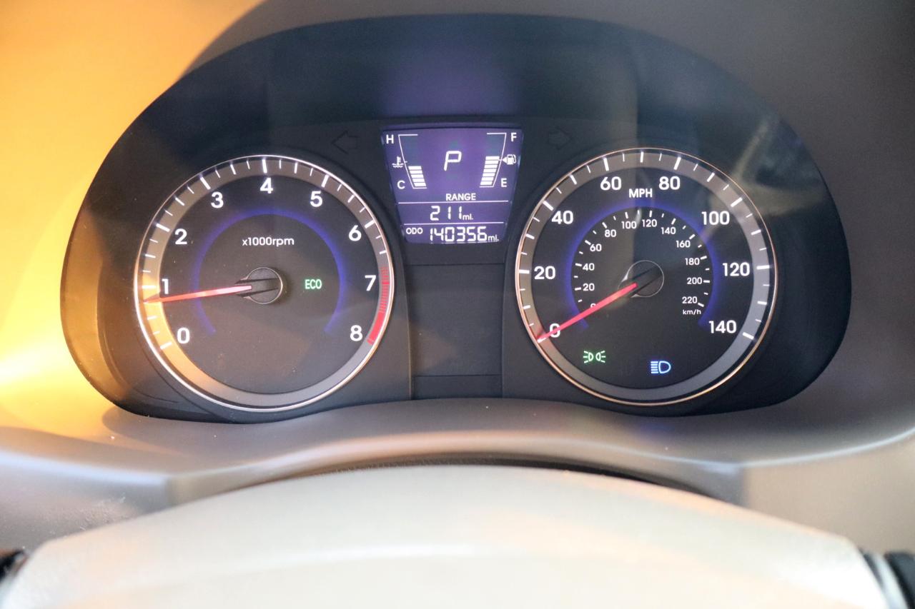 Hyundai Accent 4dr Sdn Auto GLS 2013