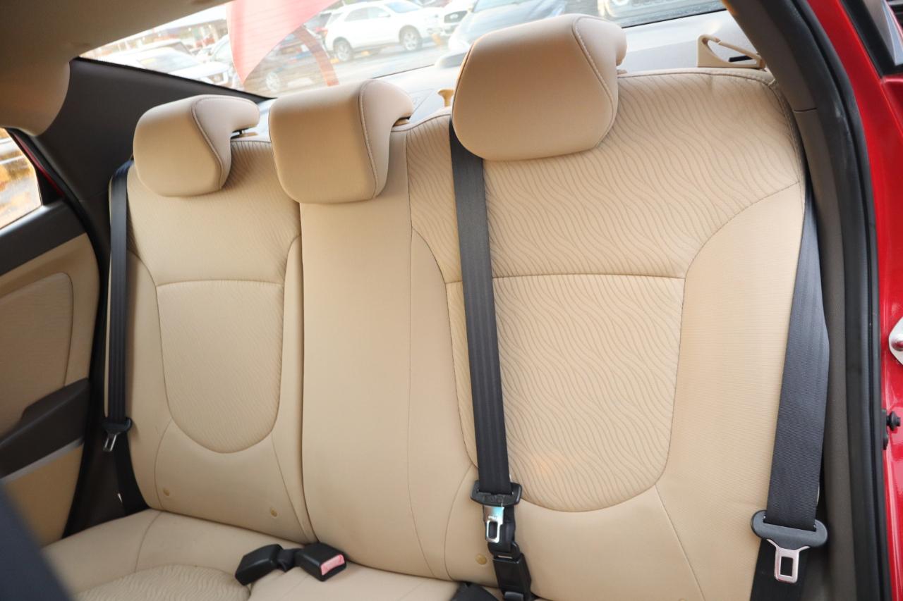 Hyundai Accent 4dr Sdn Auto GLS 2013