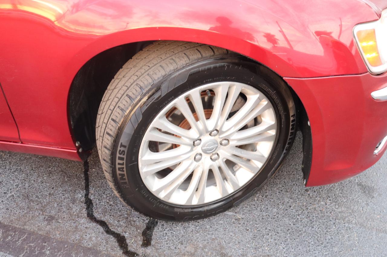 Chrysler 300 4dr Sdn 300C AWD 2014