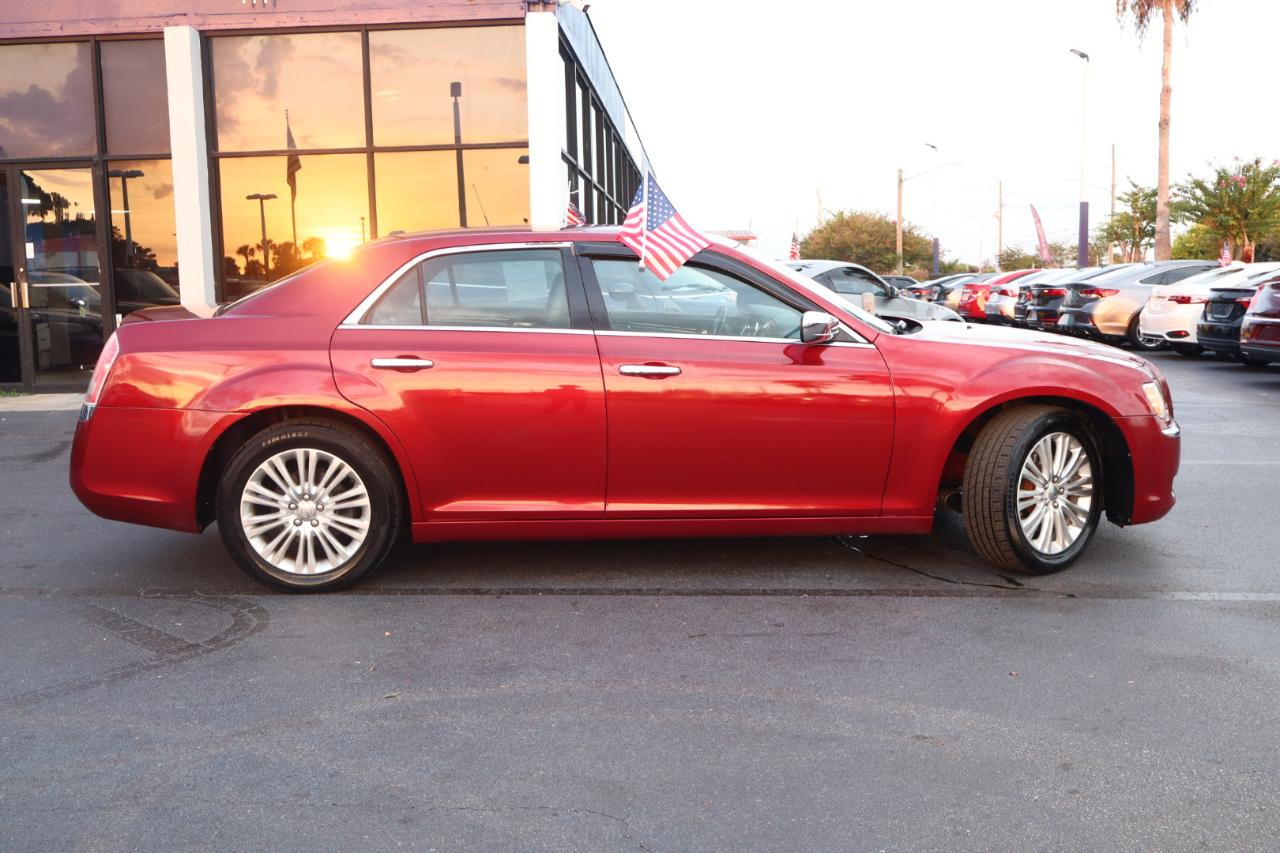 Chrysler 300 4dr Sdn 300C AWD 2014
