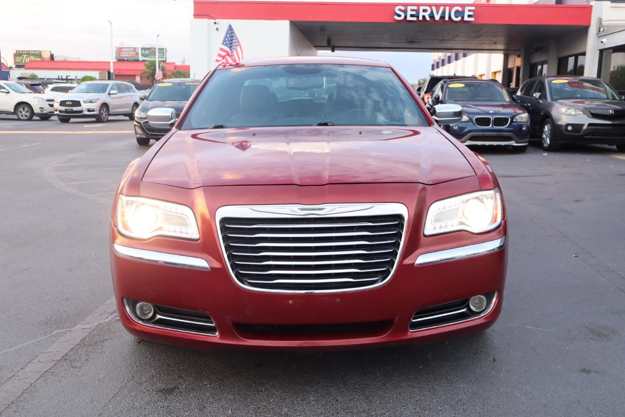 Chrysler 300 4dr Sdn 300C AWD 2014