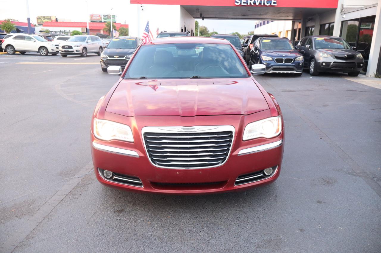 Chrysler 300 4dr Sdn 300C AWD 2014