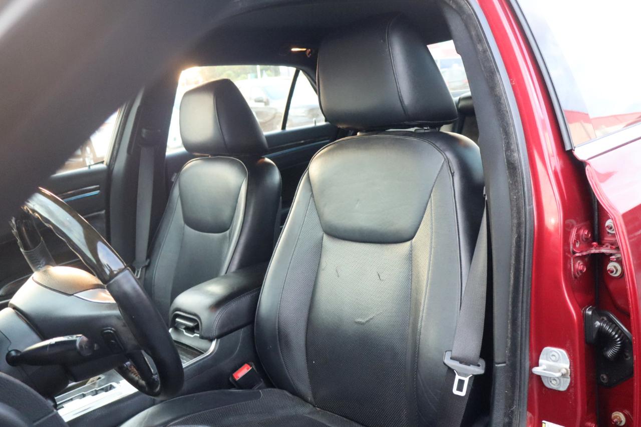 Chrysler 300 4dr Sdn 300C AWD 2014
