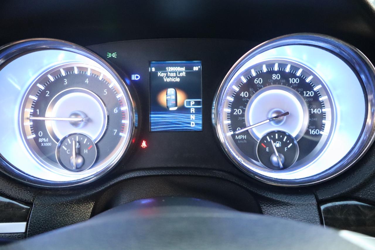 Chrysler 300 4dr Sdn 300C AWD 2014