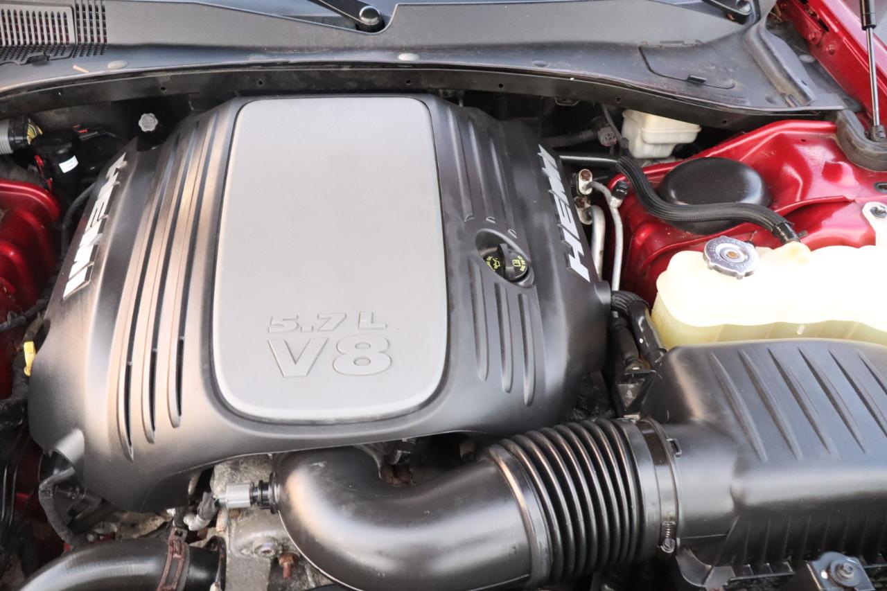 Chrysler 300 4dr Sdn 300C AWD 2014