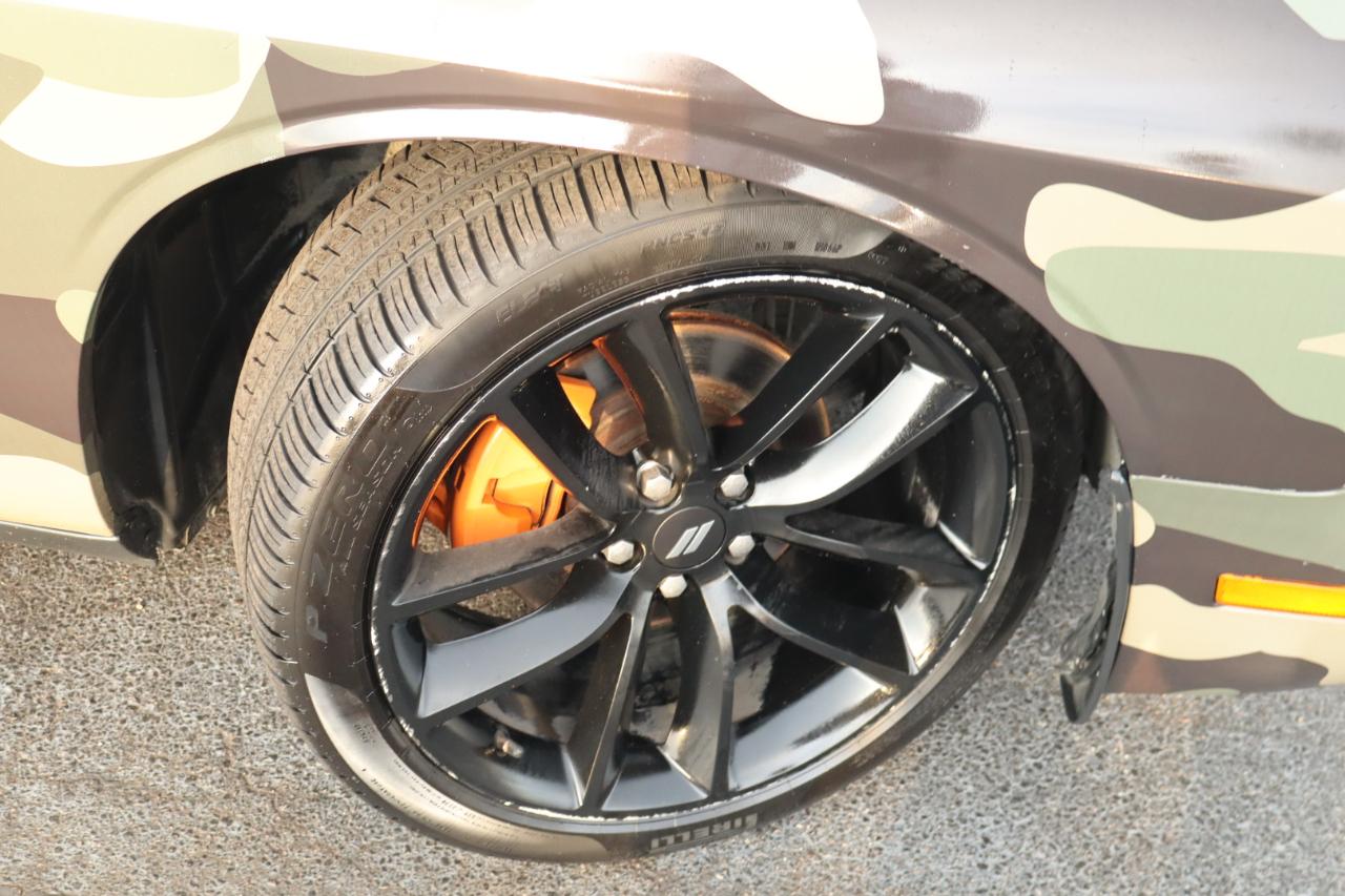 Dodge Challenger 2dr Cpe 2011