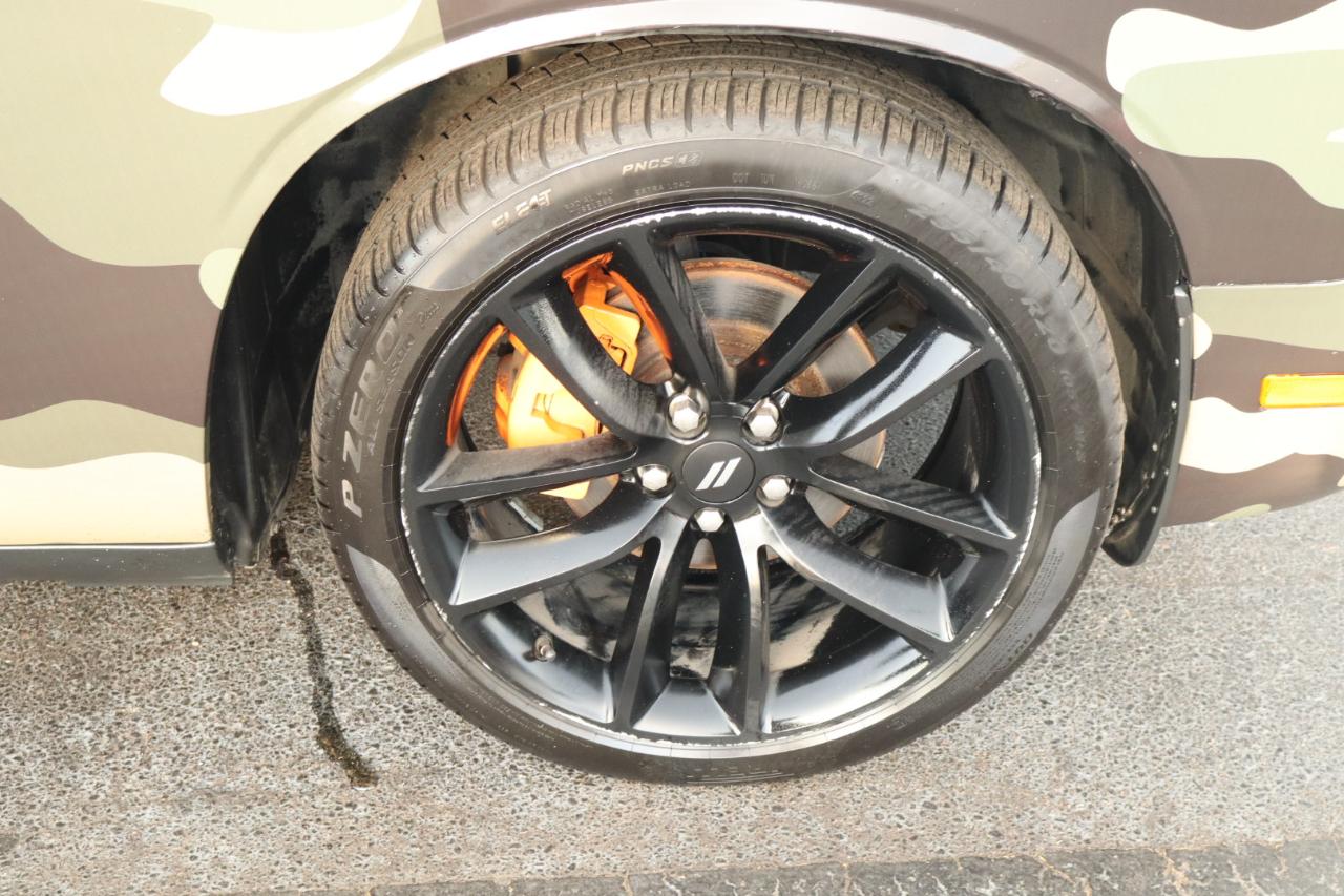 Dodge Challenger 2dr Cpe 2011