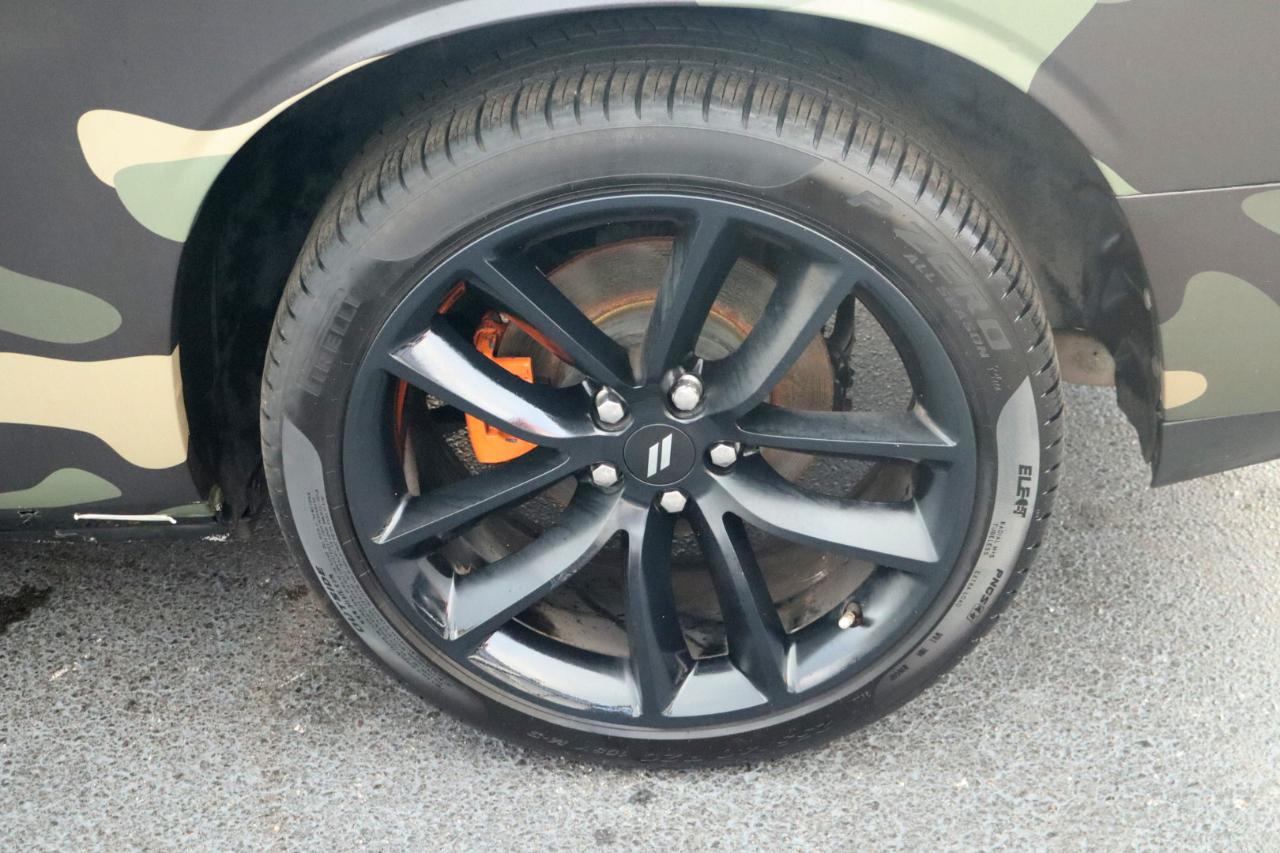 Dodge Challenger 2dr Cpe 2011