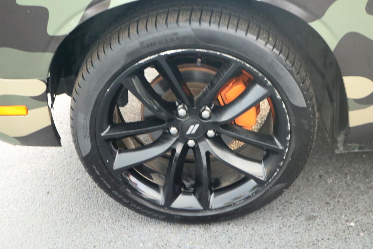 Dodge Challenger 2dr Cpe 2011