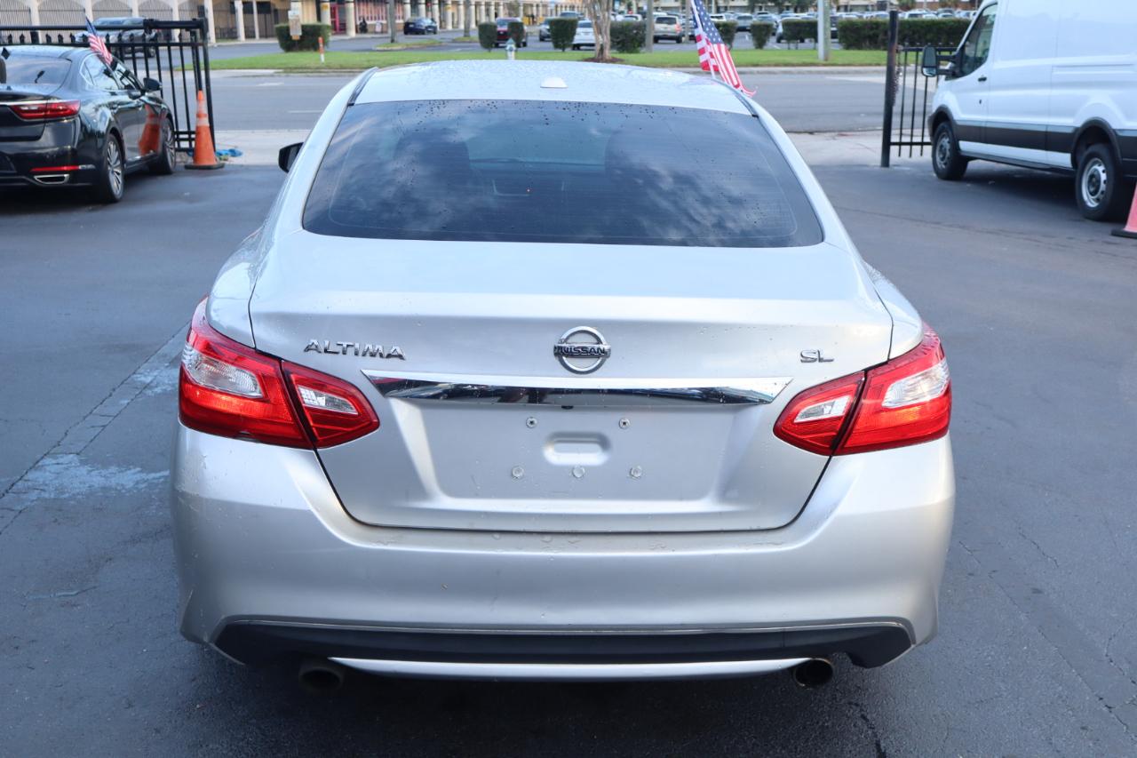 Nissan Altima 2.5 SL Sedan 2017