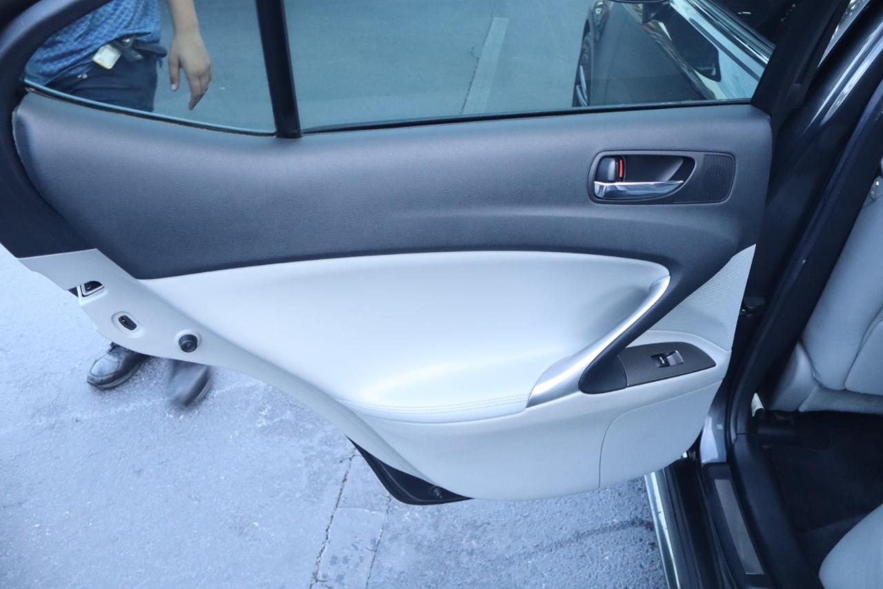Lexus IS 350 4dr Sport Sdn Auto 2007