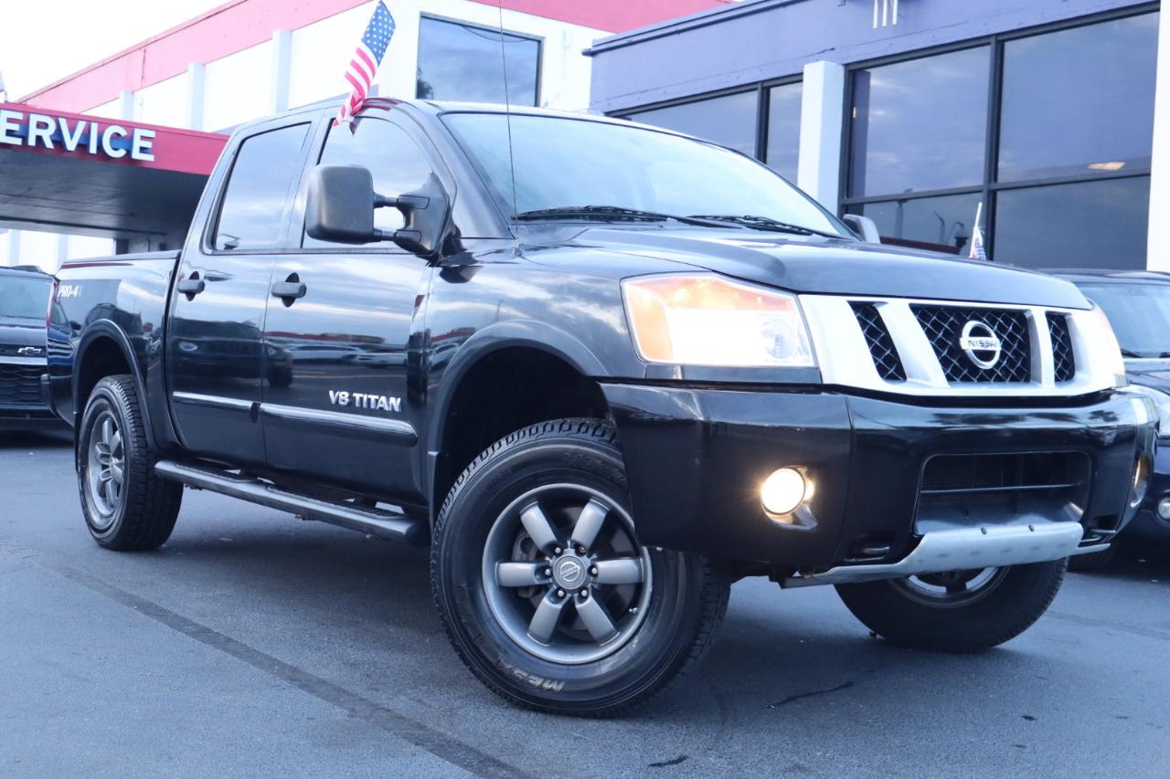 Nissan Titan 4WD Crew Cab SWB PRO-4X 2015
