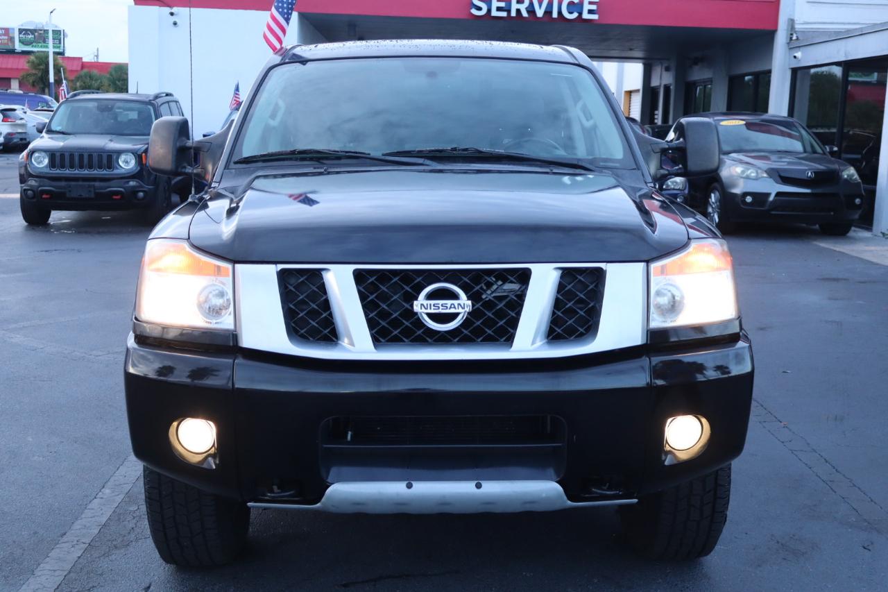 Nissan Titan 4WD Crew Cab SWB PRO-4X 2015