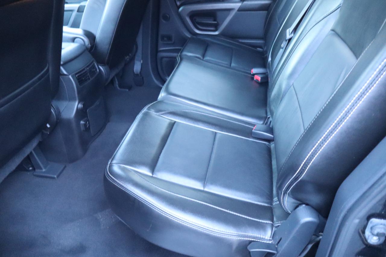 Nissan Titan 4WD Crew Cab SWB PRO-4X 2015