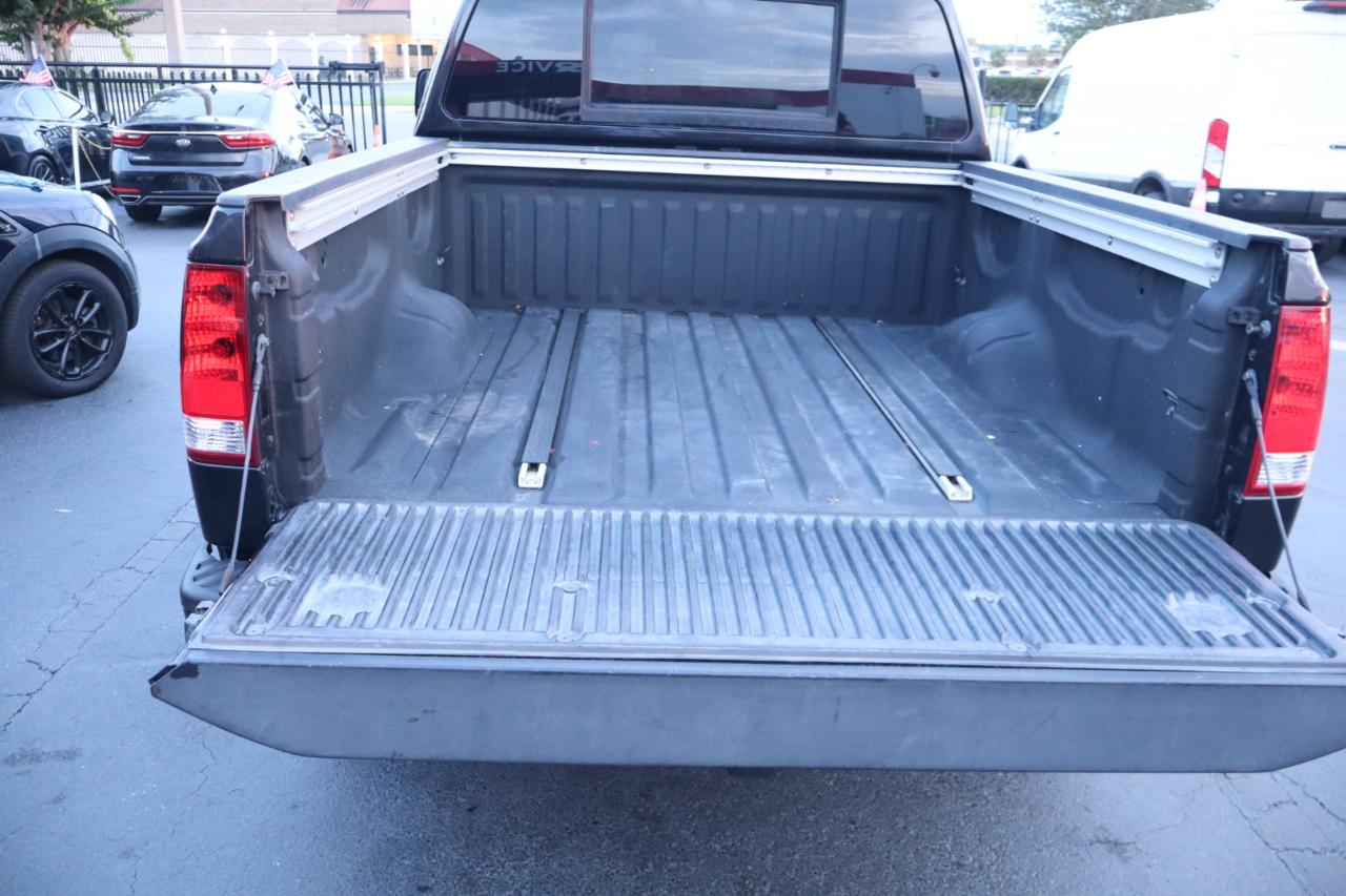 Nissan Titan 4WD Crew Cab SWB PRO-4X 2015