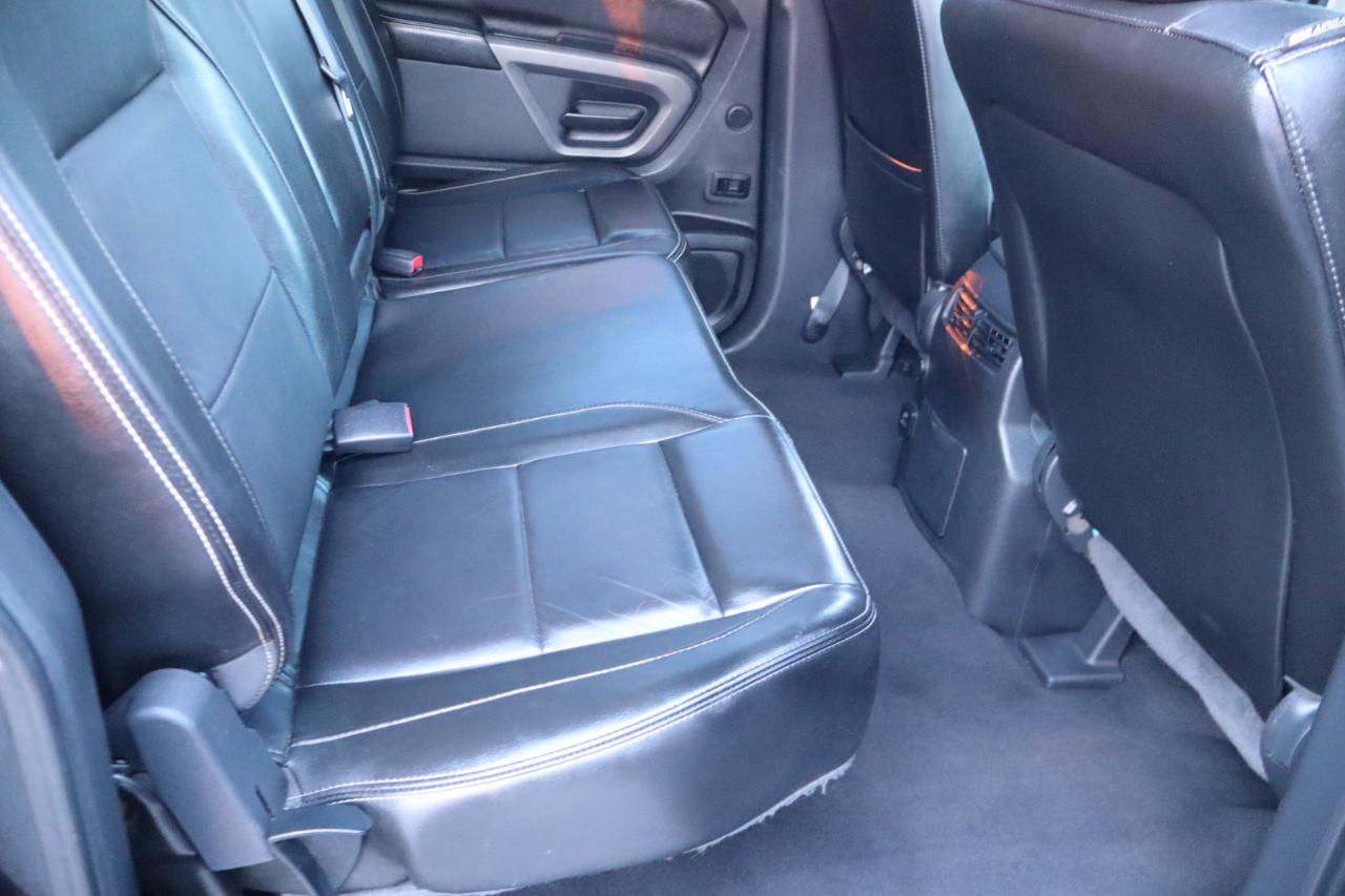 Nissan Titan 4WD Crew Cab SWB PRO-4X 2015