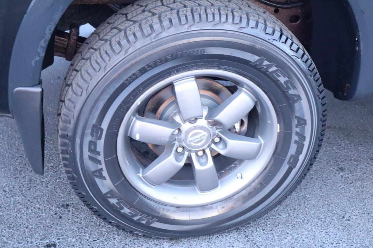 Nissan Titan 4WD Crew Cab SWB PRO-4X 2015