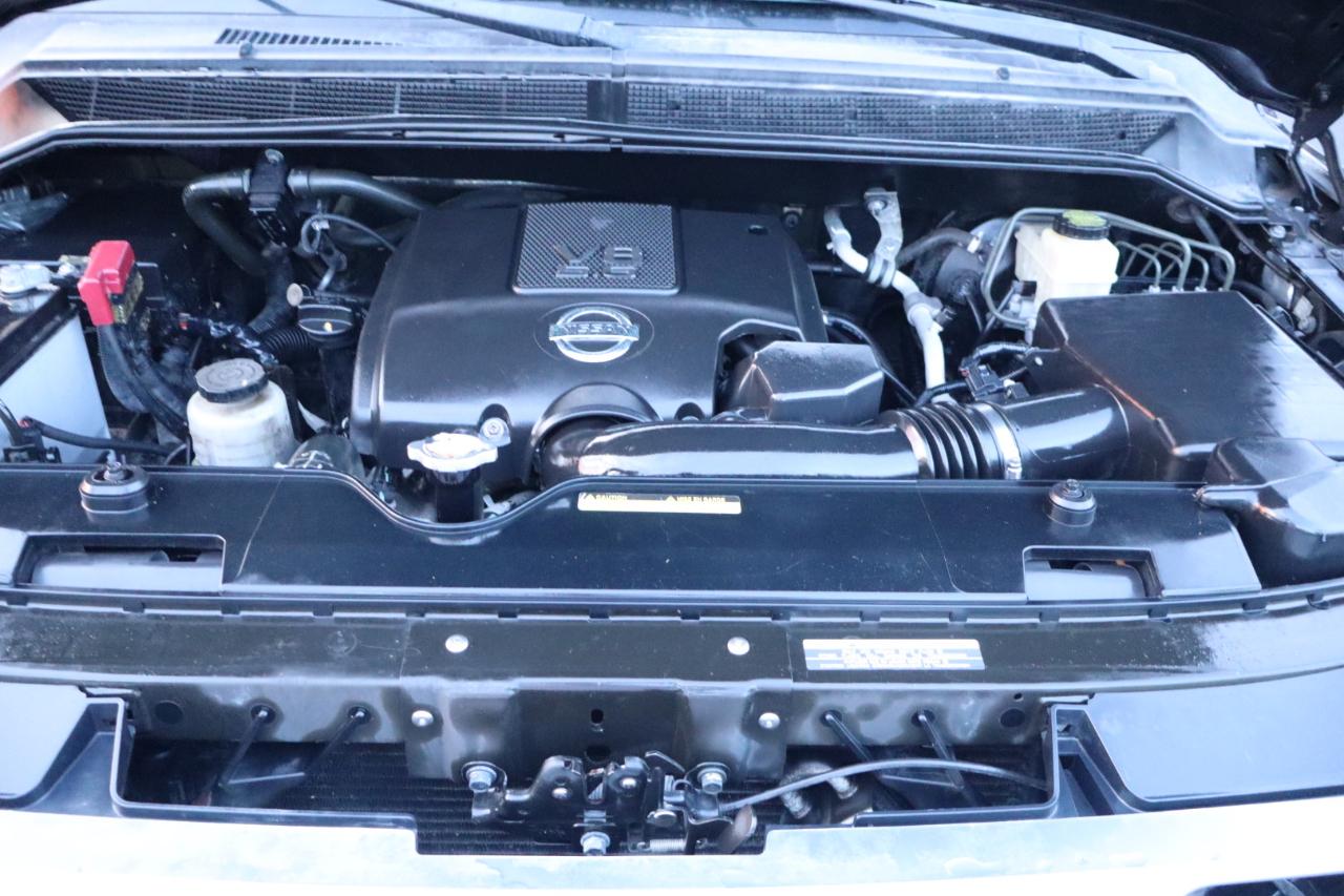 Nissan Titan 4WD Crew Cab SWB PRO-4X 2015