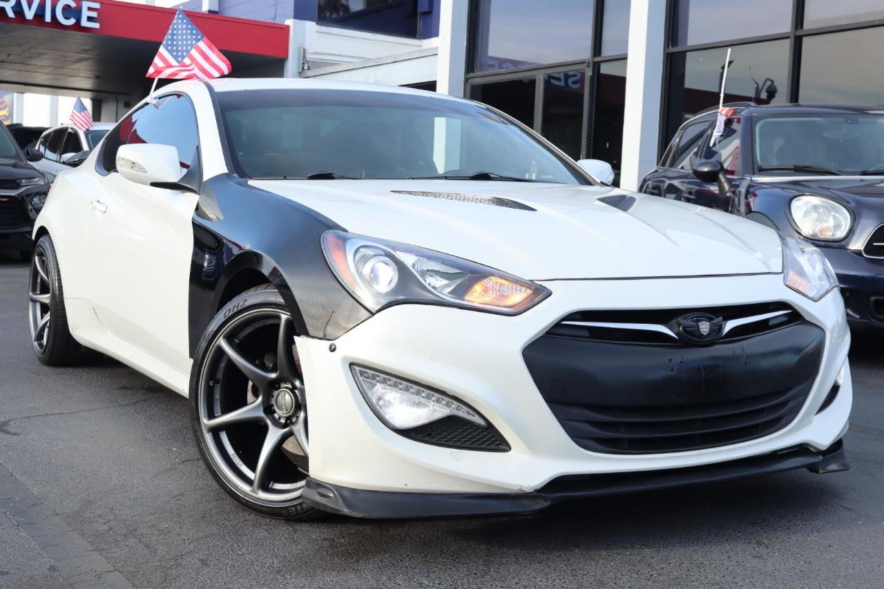 Hyundai Genesis Coupe 2dr V6 3.8L Auto Grand Touring w/Tan Lth 2013