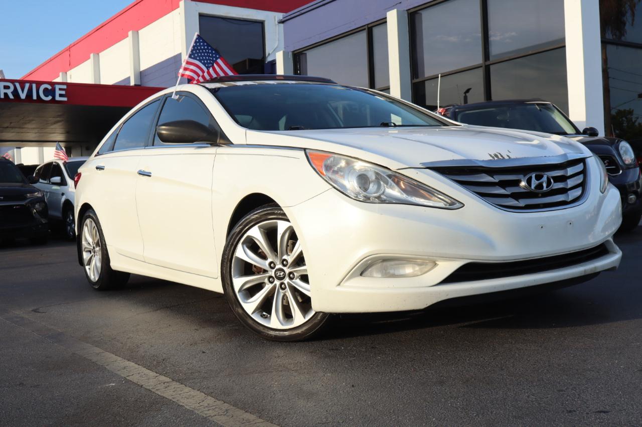 Hyundai Sonata 4dr Sdn 2.4L Auto SE 2012