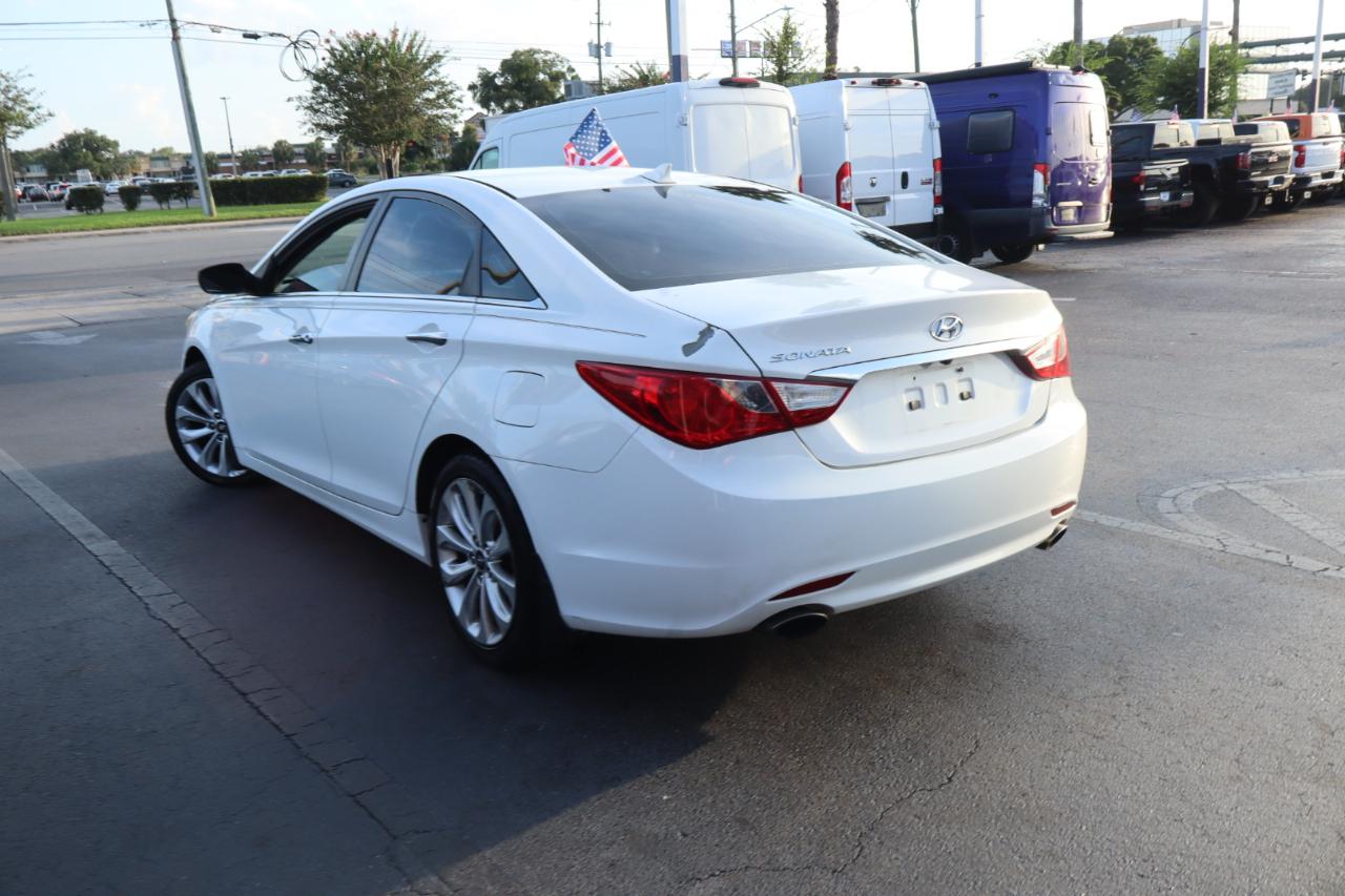 Hyundai Sonata 4dr Sdn 2.4L Auto SE 2012